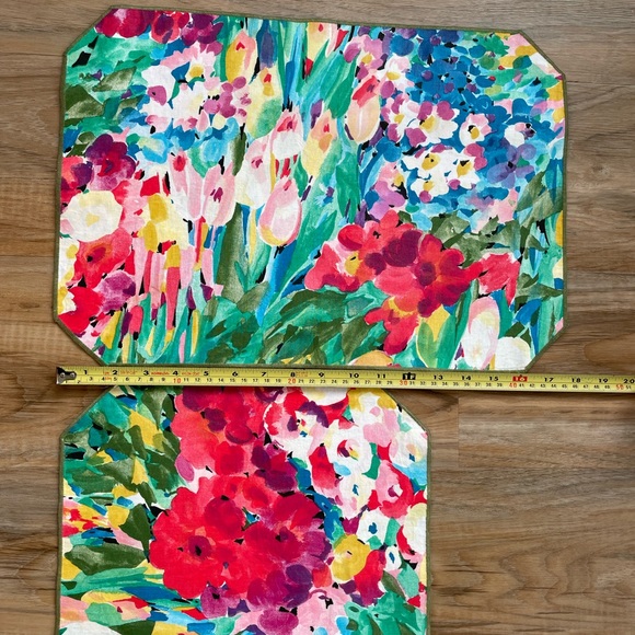Two Vintage Floral Placemats - Picture 3 of 9